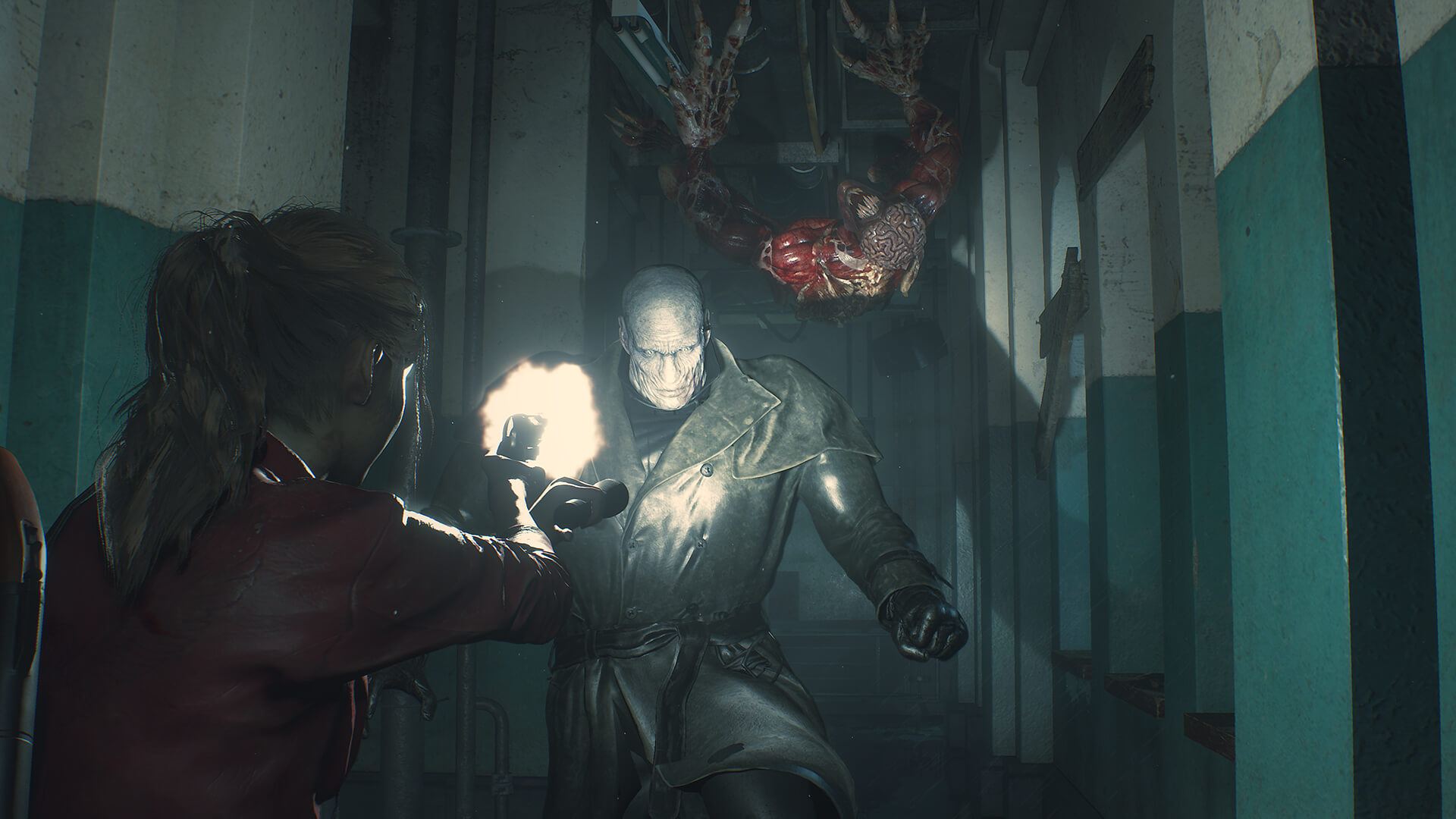 Resident Evil 2 Remake - Claire Redfield walczy z zombie Tyrantem